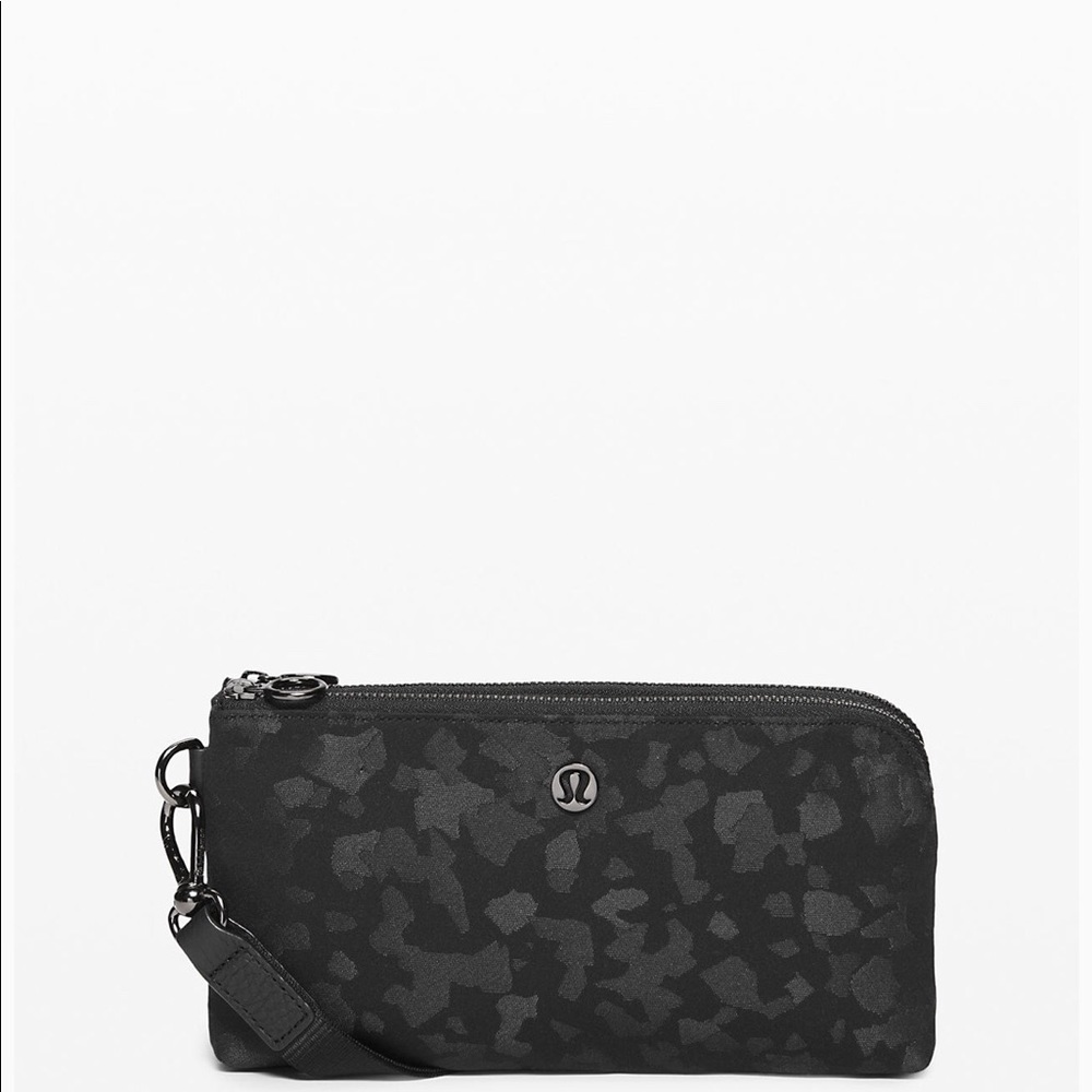 Looking for this Lululemon Pouch